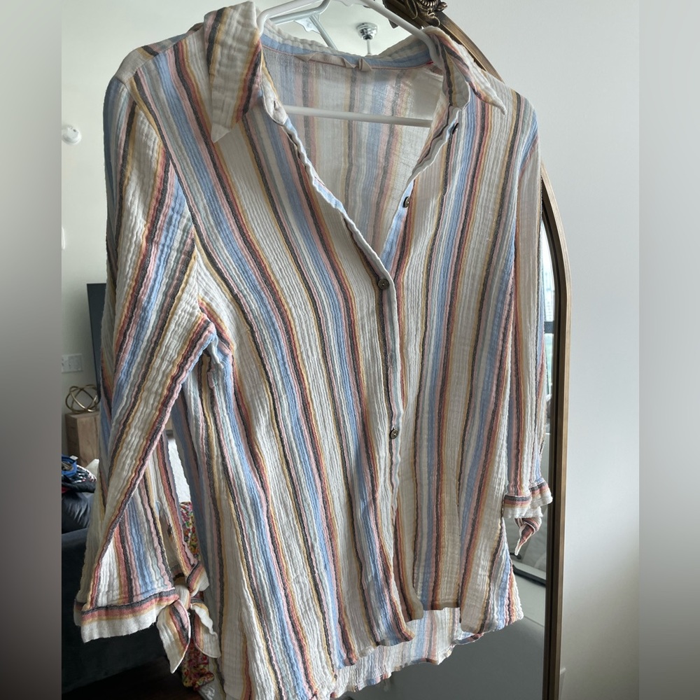 Soft Surroundings sunset button front cotton blouse.  Size Large